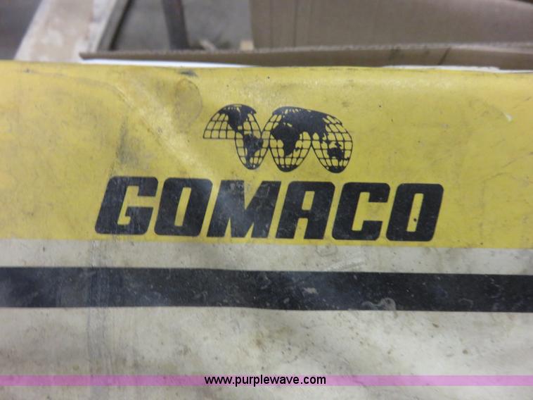 image for item I2450 1986 Gomaco Commander II GT6200 curb machine