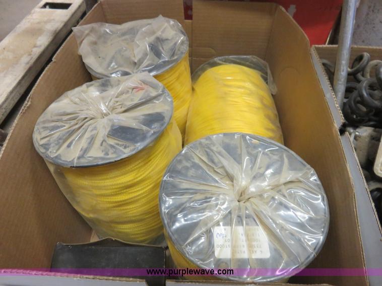 image for item I2450 1986 Gomaco Commander II GT6200 curb machine