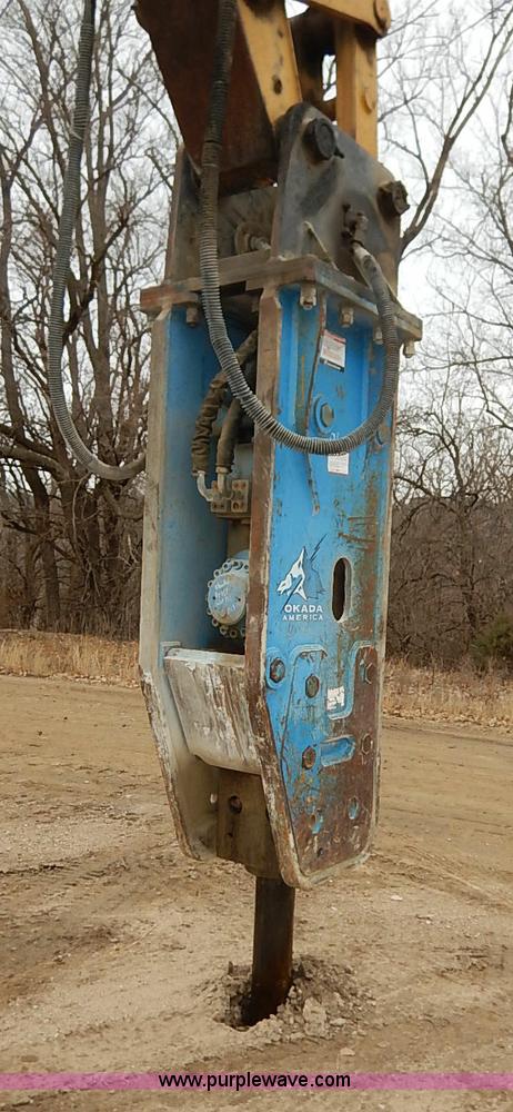 image for item I2451 Okada 318 hydraulic breaker
