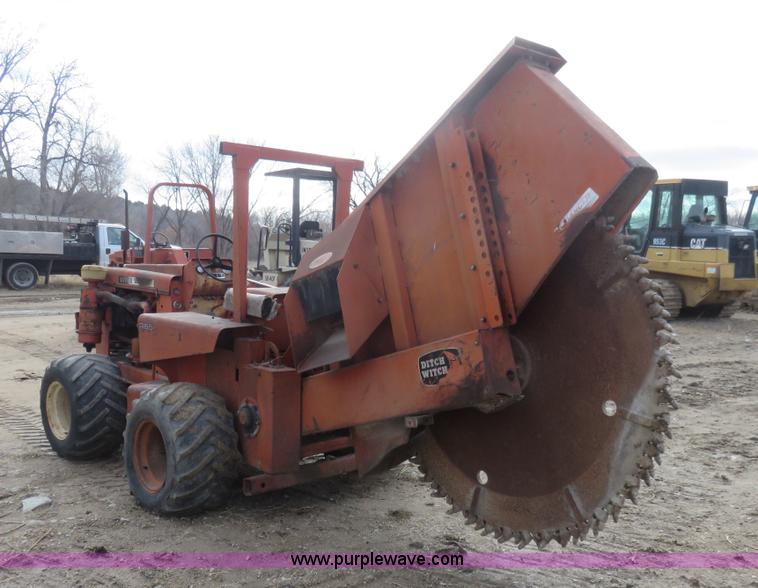image for item I2459 Ditch Witch R65G-2 rock saw