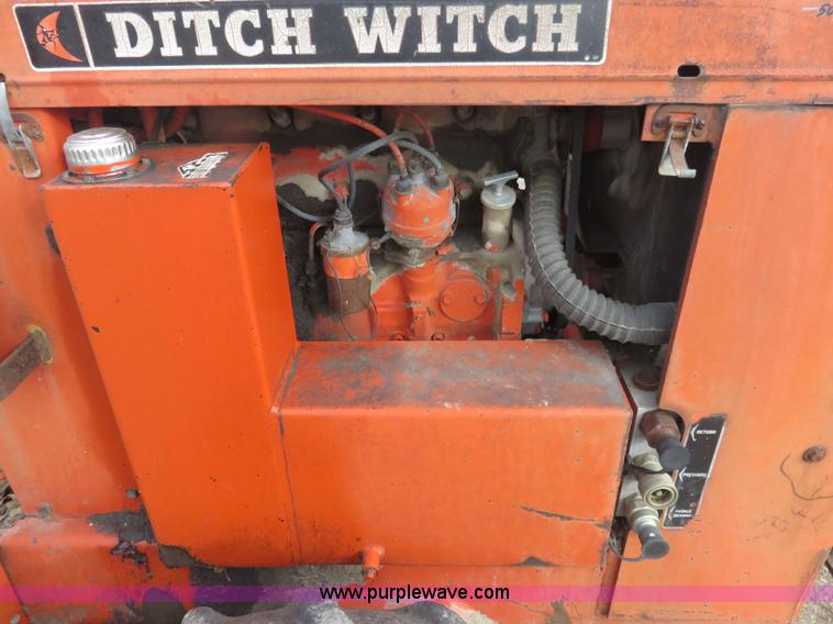 image for item I2459 Ditch Witch R65G-2 rock saw