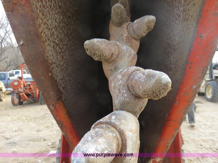 image for item I2459 Ditch Witch R65G-2 rock saw