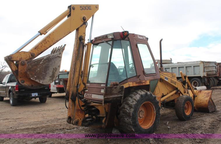 image for item I2460 1985 Case 580 Super E backhoe