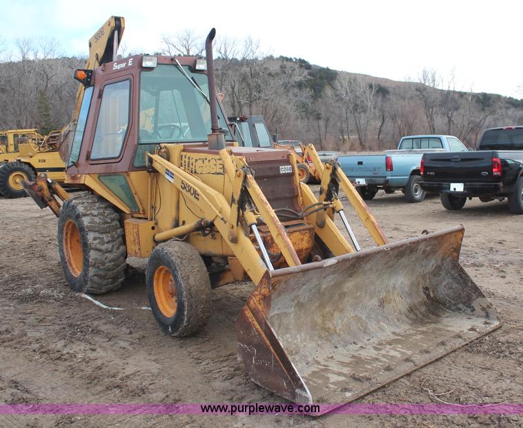 image for item I2460 1985 Case 580 Super E backhoe