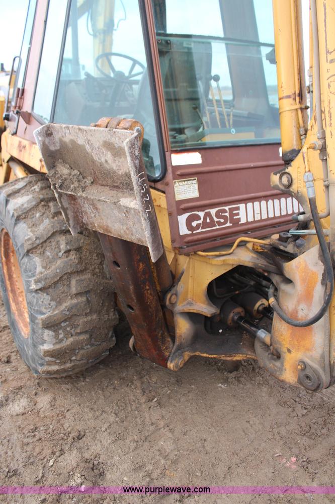 image for item I2460 1985 Case 580 Super E backhoe