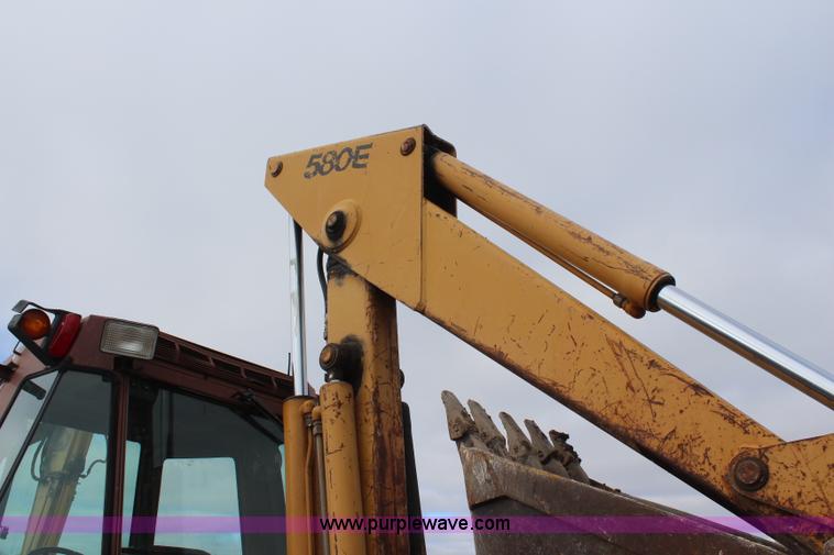 image for item I2460 1985 Case 580 Super E backhoe
