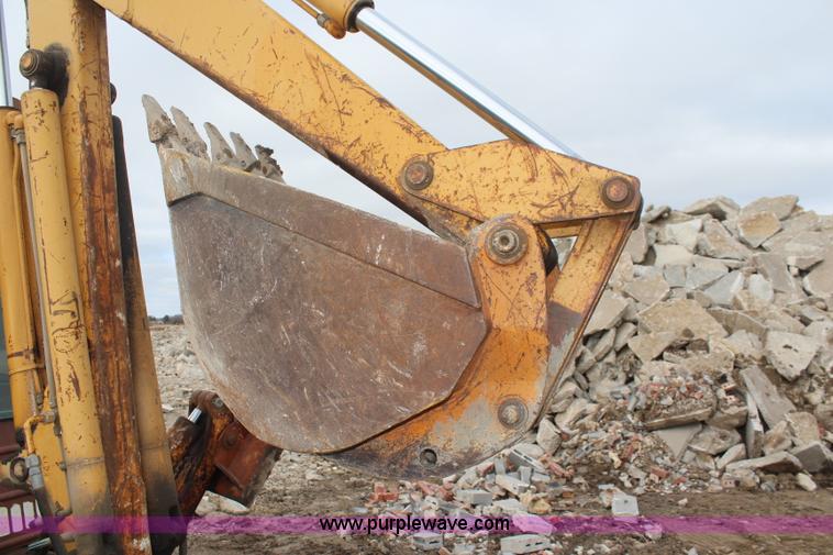 image for item I2460 1985 Case 580 Super E backhoe