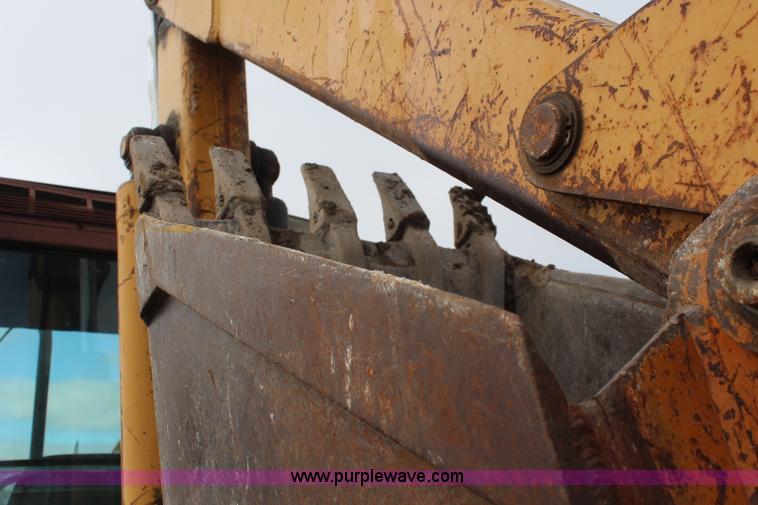 image for item I2460 1985 Case 580 Super E backhoe