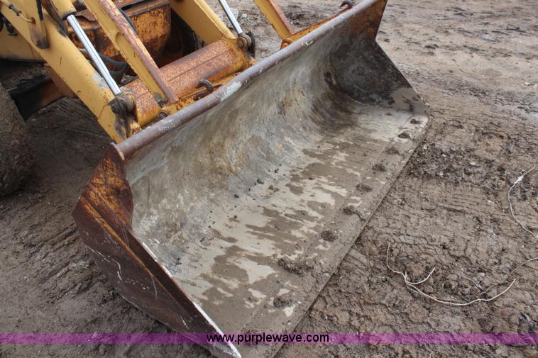image for item I2460 1985 Case 580 Super E backhoe