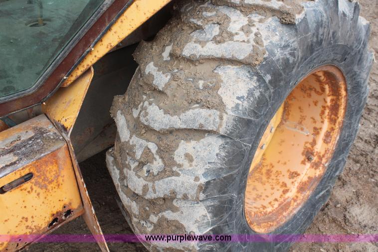 image for item I2460 1985 Case 580 Super E backhoe