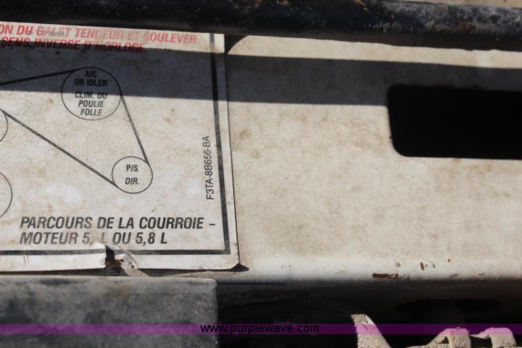 image for item I2463 1995 Ford F350 XL Crew Cab flatbed pickup truck