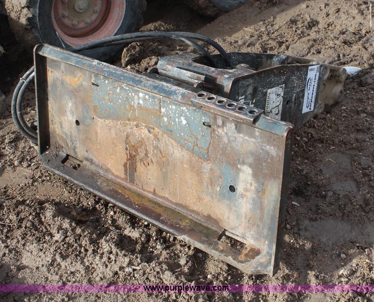 image for item I2464 Bobcat B950 skid steer breaker attachment