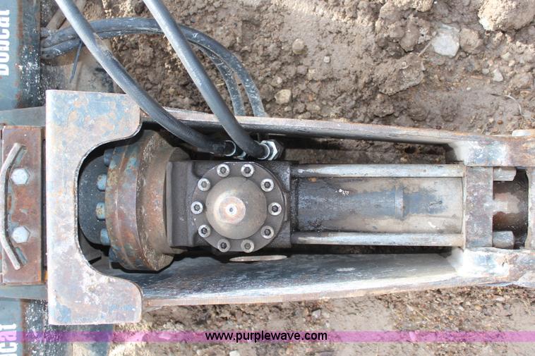 image for item I2464 Bobcat B950 skid steer breaker attachment