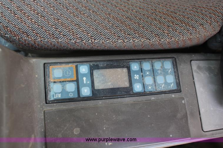 image for item I2465 1998 Caterpillar 325BL excavator