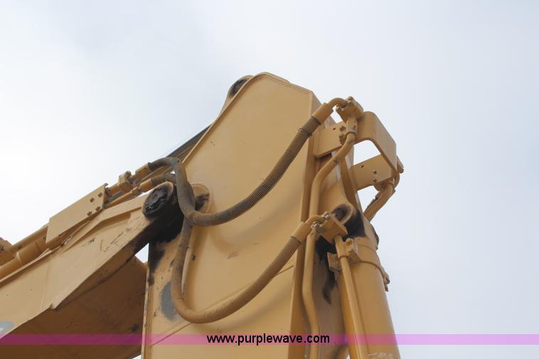 image for item I2465 1998 Caterpillar 325BL excavator