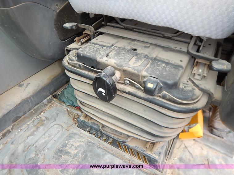 image for item I2466 2006 Caterpillar 325D L excavator