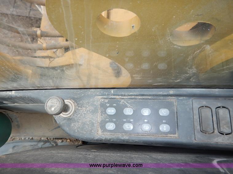 image for item I2466 2006 Caterpillar 325D L excavator