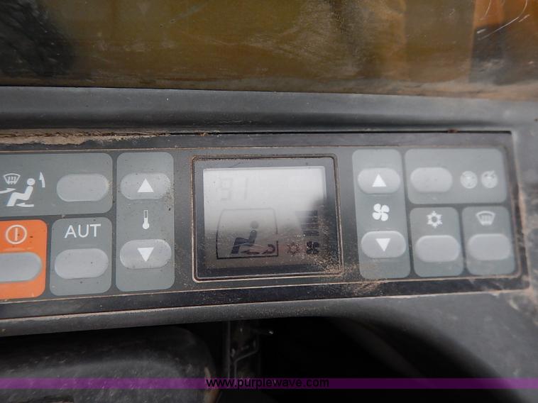 image for item I2466 2006 Caterpillar 325D L excavator