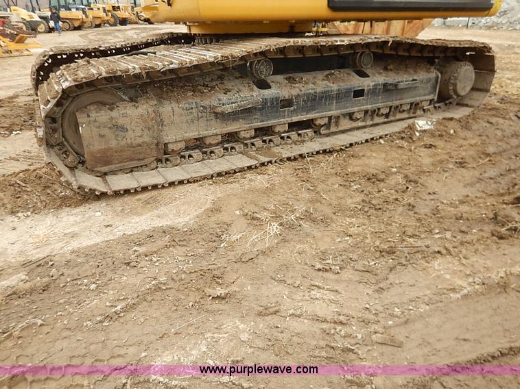image for item I2466 2006 Caterpillar 325D L excavator