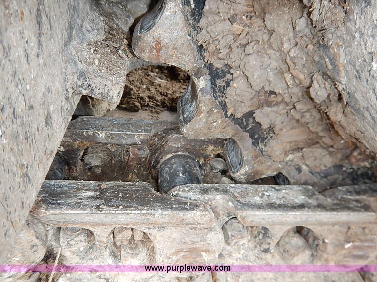 image for item I2466 2006 Caterpillar 325D L excavator