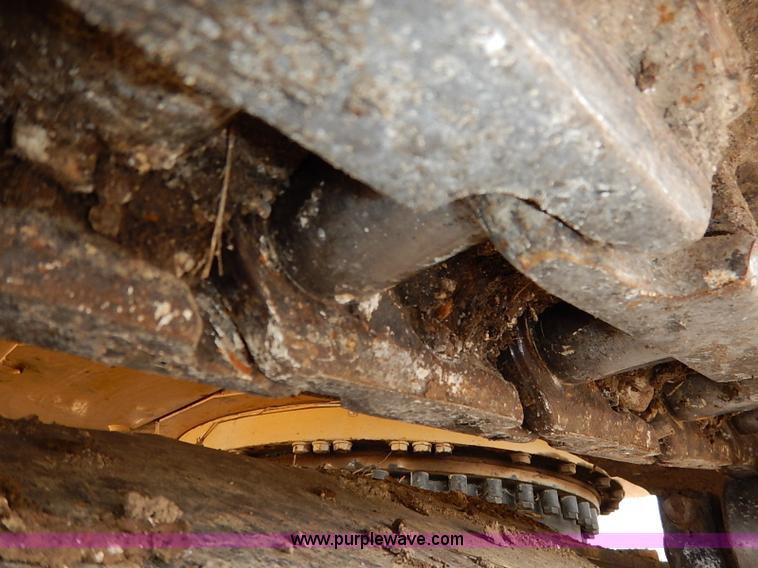 image for item I2466 2006 Caterpillar 325D L excavator