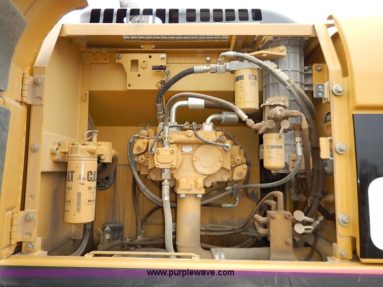 image for item I2466 2006 Caterpillar 325D L excavator