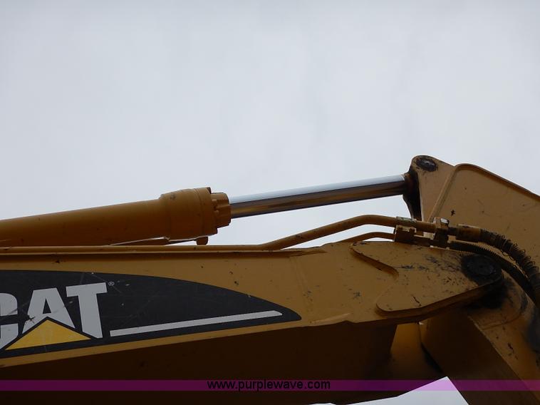 image for item I2466 2006 Caterpillar 325D L excavator