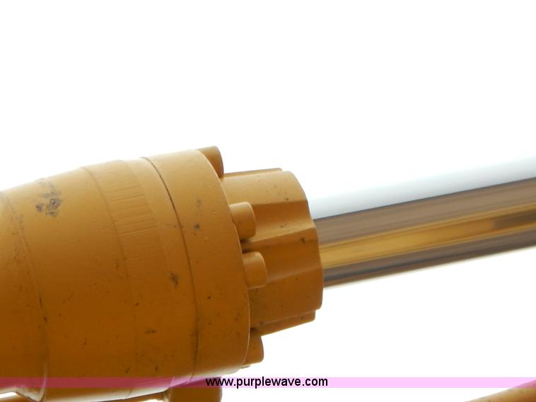 image for item I2466 2006 Caterpillar 325D L excavator