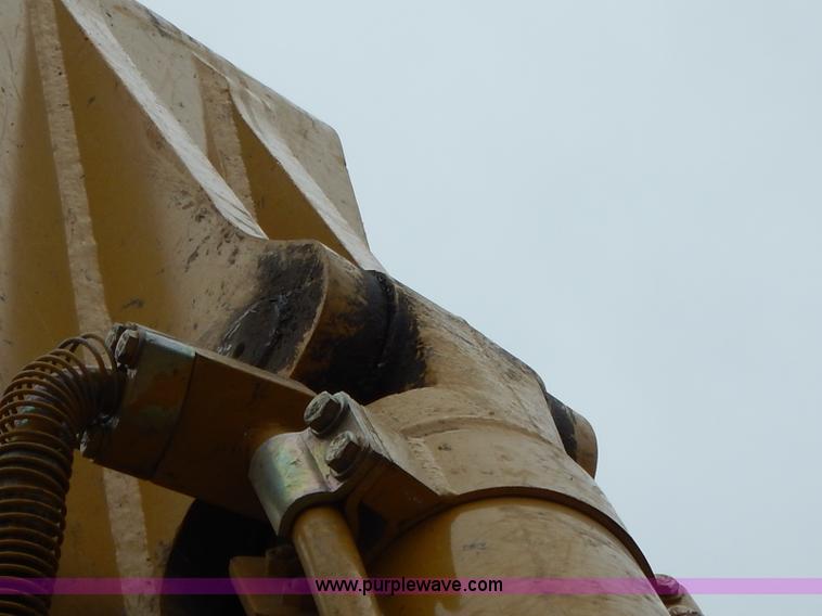 image for item I2466 2006 Caterpillar 325D L excavator