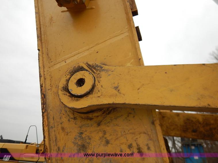 image for item I2466 2006 Caterpillar 325D L excavator