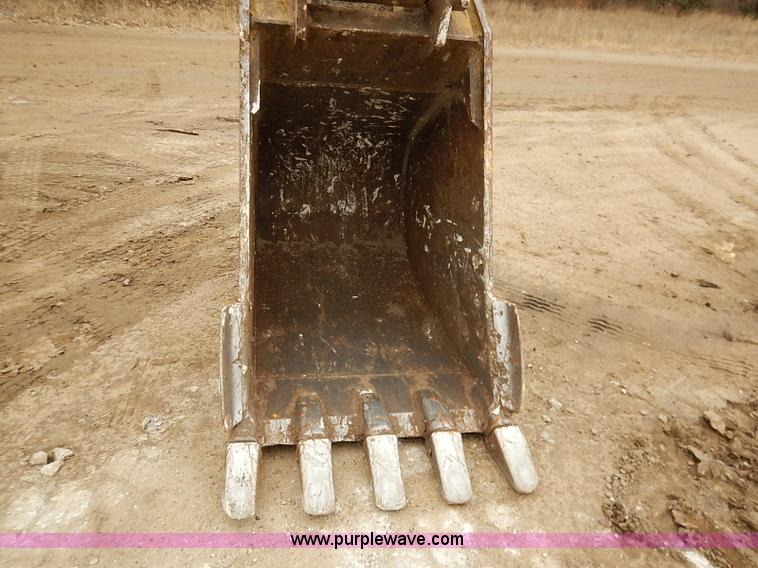 image for item I2466 2006 Caterpillar 325D L excavator