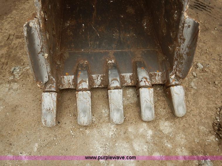 image for item I2466 2006 Caterpillar 325D L excavator