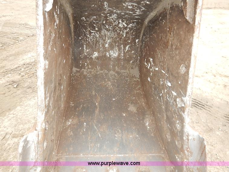 image for item I2466 2006 Caterpillar 325D L excavator