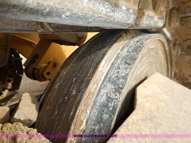 image for item I2482 2005 Caterpillar 953C track loader