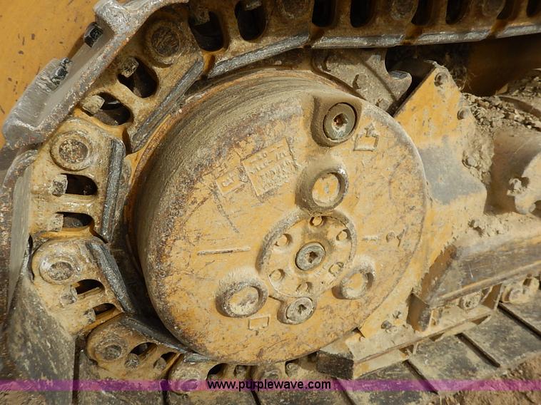 image for item I2482 2005 Caterpillar 953C track loader