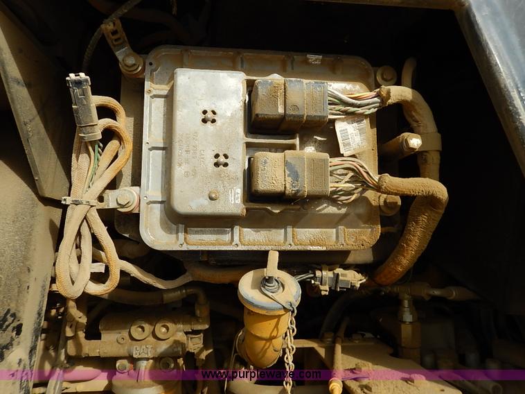 image for item I2482 2005 Caterpillar 953C track loader