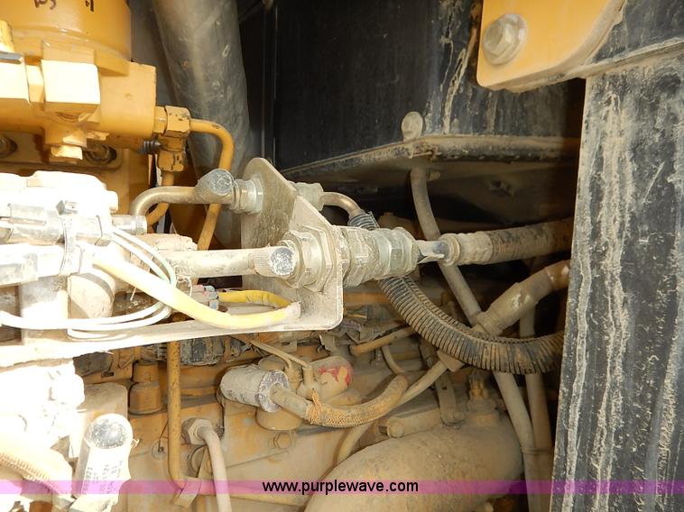 image for item I2482 2005 Caterpillar 953C track loader