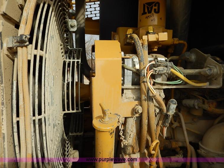 image for item I2482 2005 Caterpillar 953C track loader