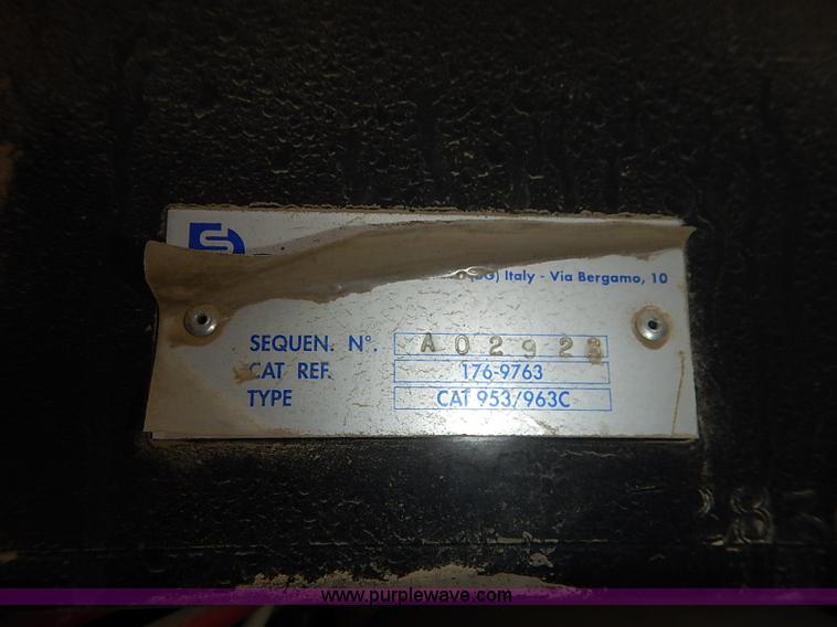 image for item I2482 2005 Caterpillar 953C track loader