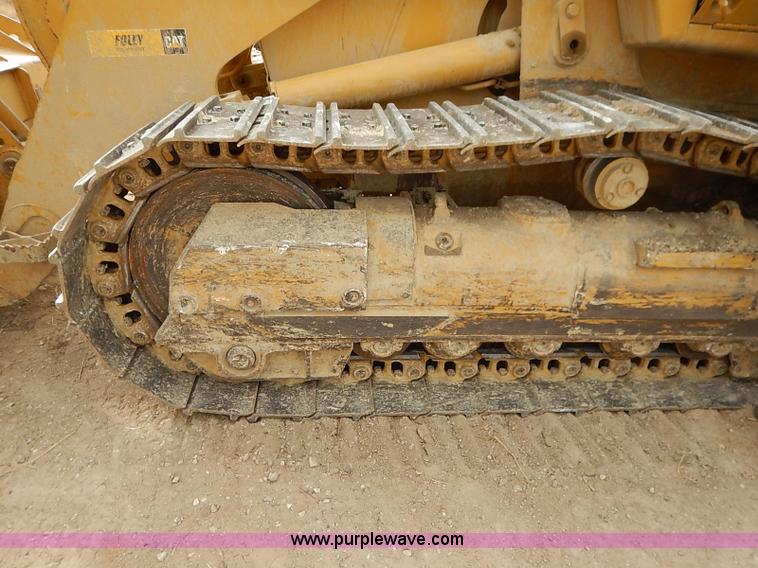 image for item I2482 2005 Caterpillar 953C track loader