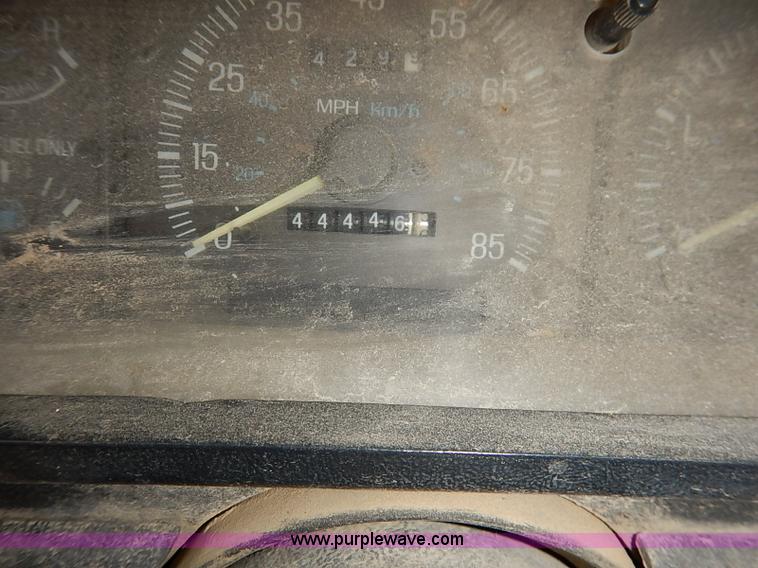 image for item I2489 1991 Ford F350 Custom flatbed pickup truck