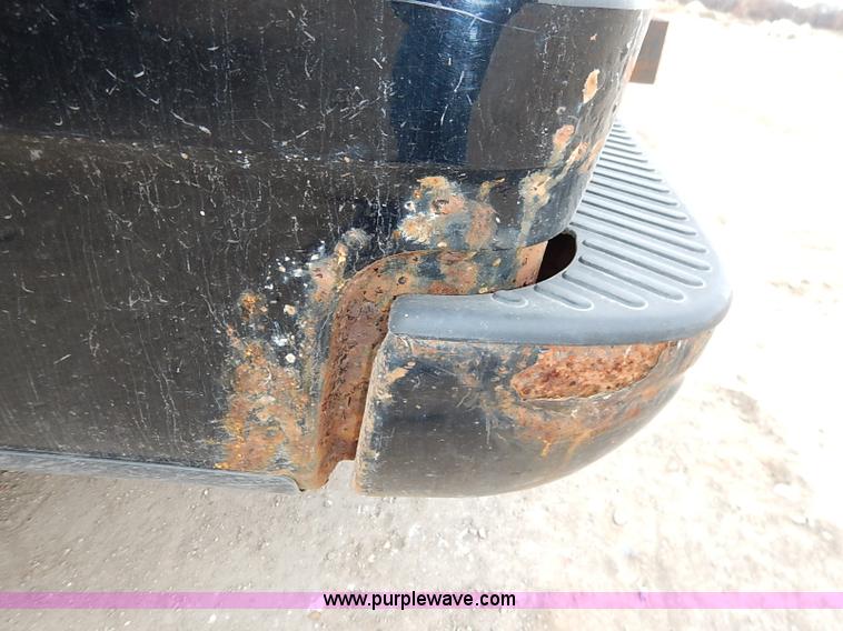 image for item I2490 2000 Ford F150 XLT pickup truck