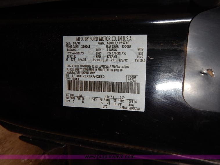 image for item I2490 2000 Ford F150 XLT pickup truck