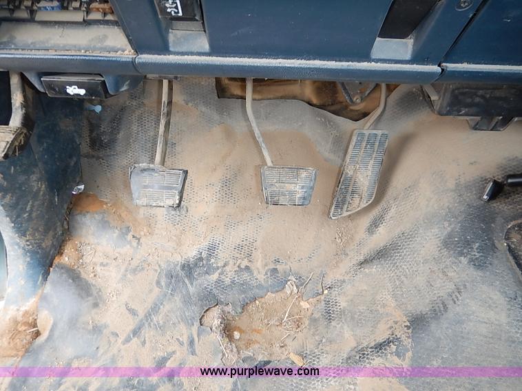 image for item I2491 1992 Chevrolet Cheyenne 1500 pickup truck