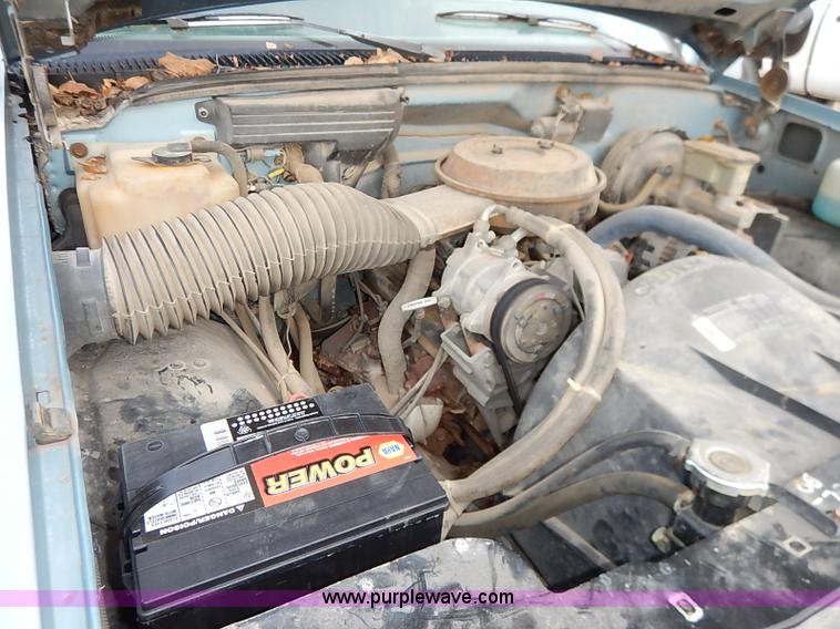 image for item I2491 1992 Chevrolet Cheyenne 1500 pickup truck