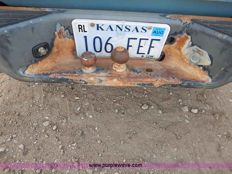 image for item I2491 1992 Chevrolet Cheyenne 1500 pickup truck