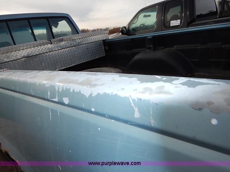 image for item I2491 1992 Chevrolet Cheyenne 1500 pickup truck