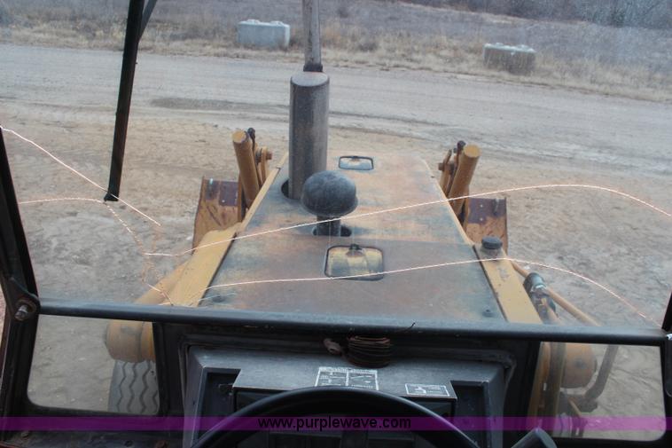 image for item I2492 1982 Case 580D backhoe