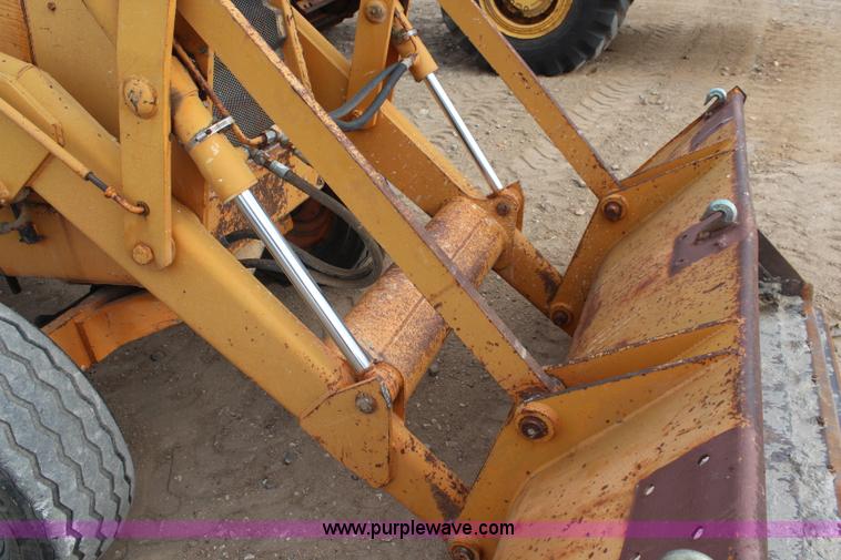 image for item I2492 1982 Case 580D backhoe