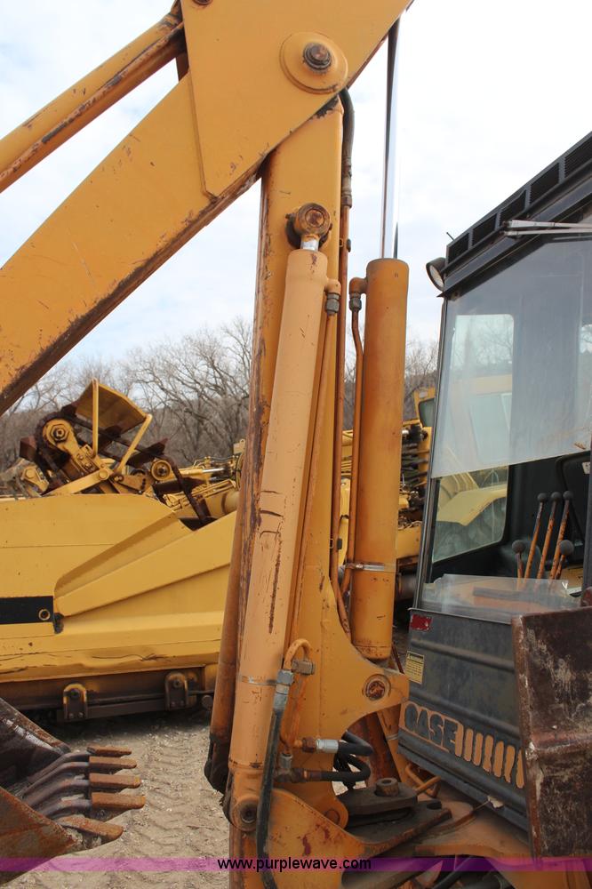image for item I2492 1982 Case 580D backhoe